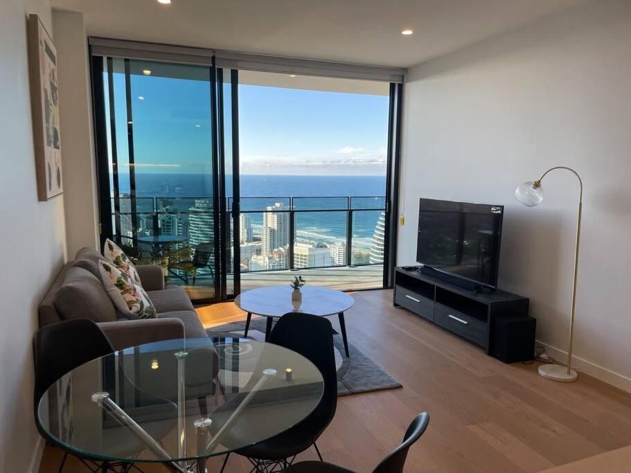 Апартаменти Stunning Oceanview 2Br In The Heart Of Broadbeach 44F Голд-Кост Екстер'єр фото